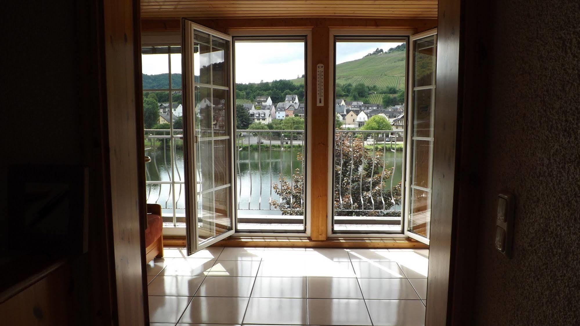 Apartamento Mosel Panorama Zell Exterior foto